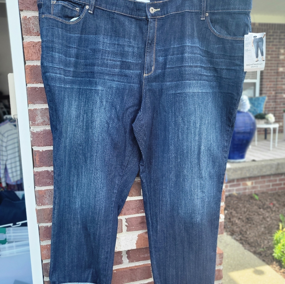 New boyfriend jeans sz 26w Luz Claiborne